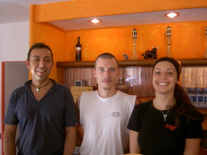 Un grande saluto agli amici del bar Makekos di Ponte Chiasso - Estate 2006